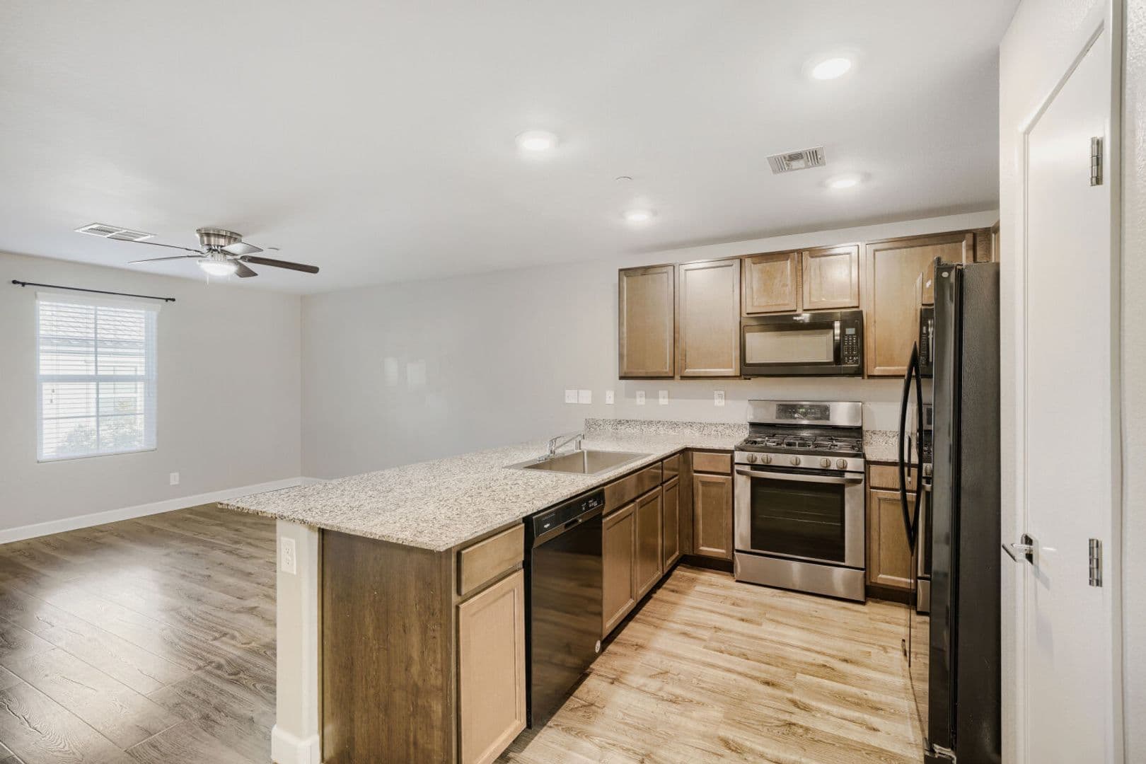 Las Vegas Townhome: 4598 Woolcomber St