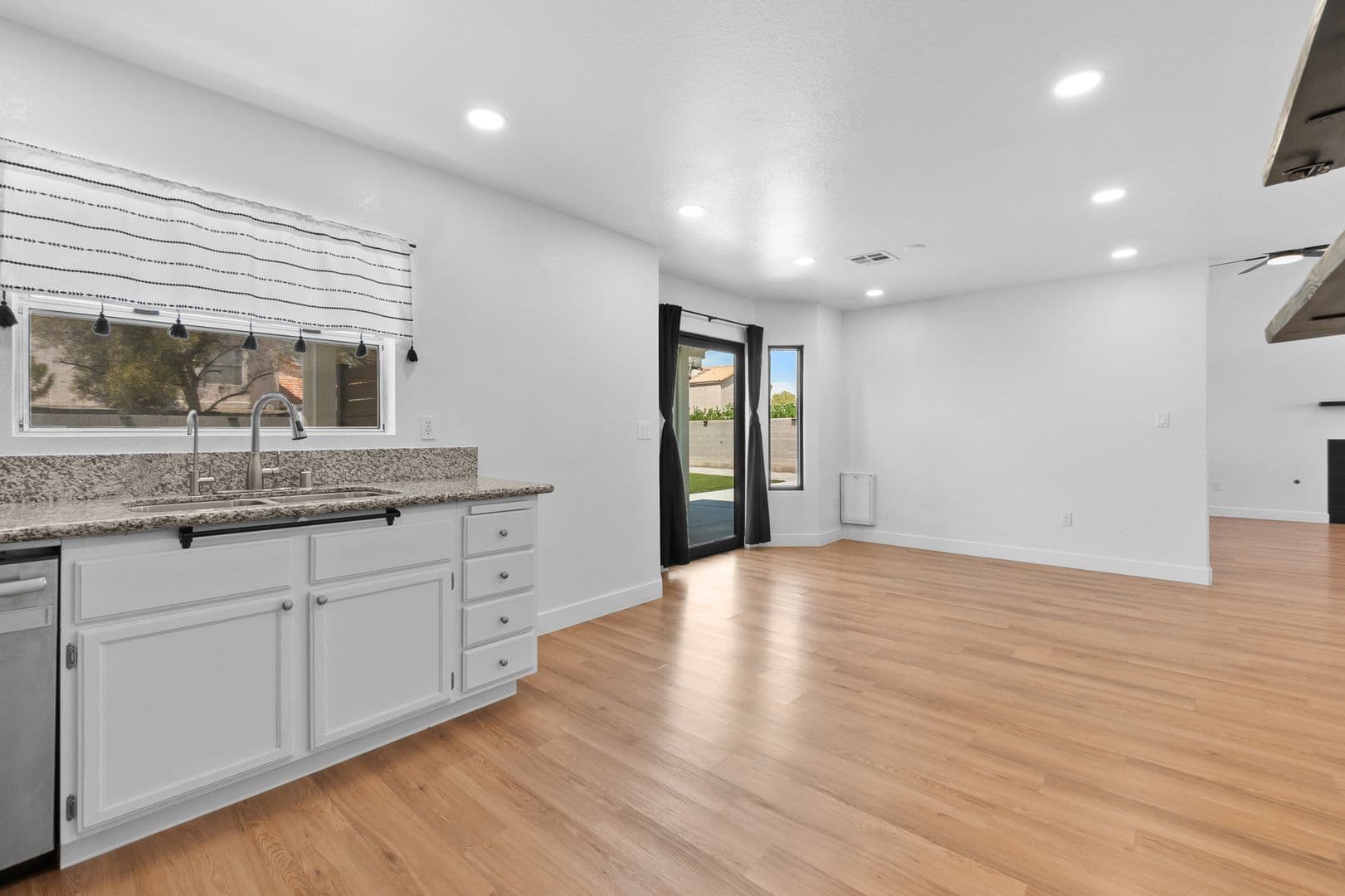 North Las Vegas House: 3523 Farina Drive