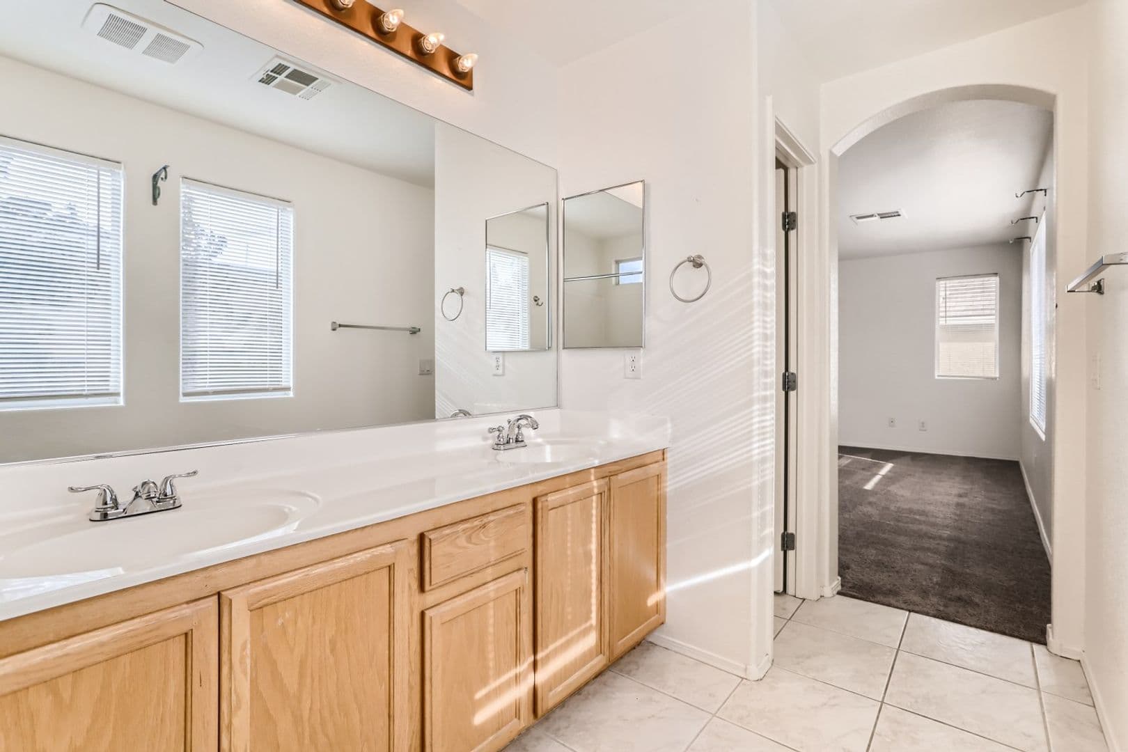 Henderson House: 2537 Begonia Valley Ave.