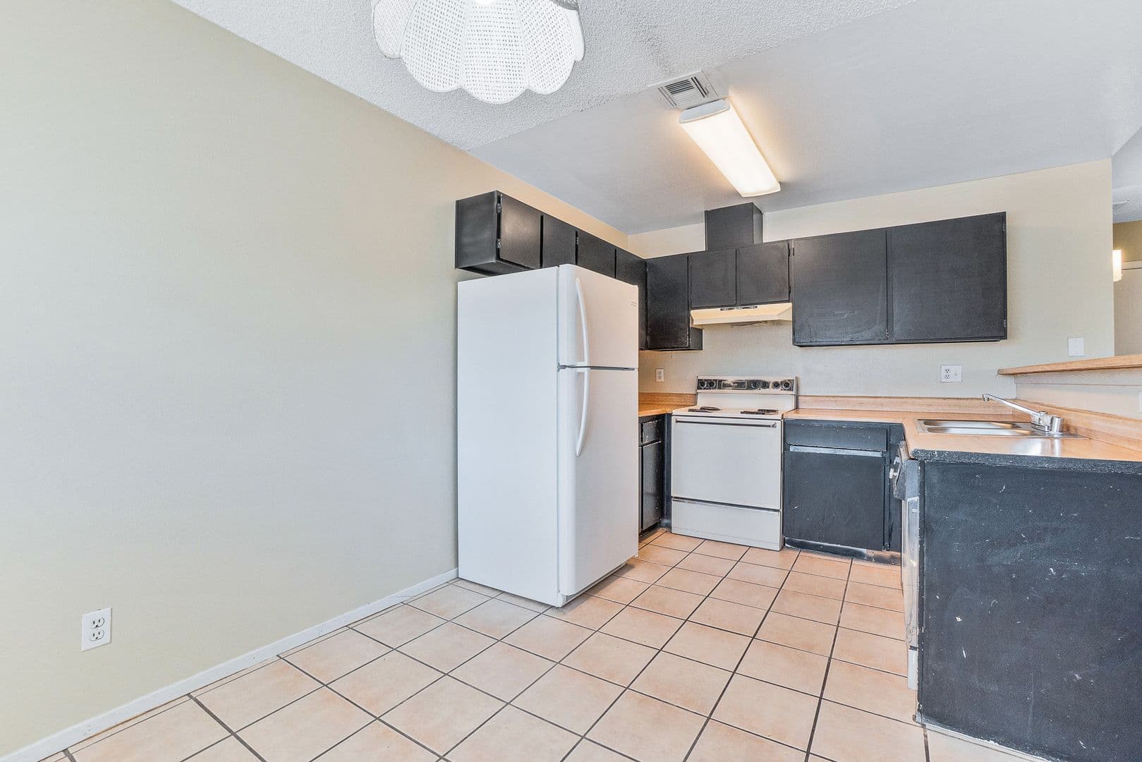 Las Vegas Condo: 2685 Jennydiane Drive #D