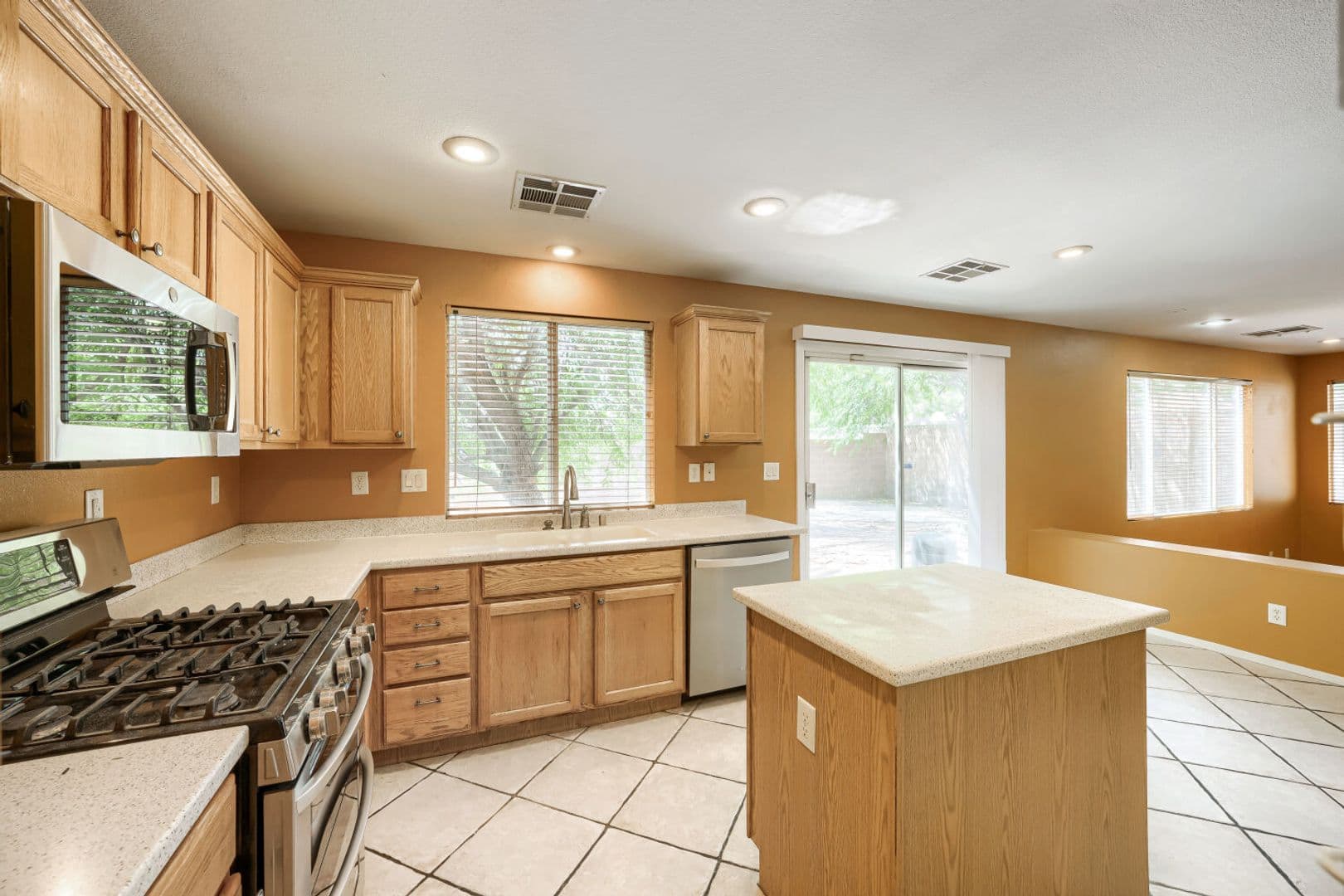 Las Vegas House: 10381 Sleeping Sun Ct.