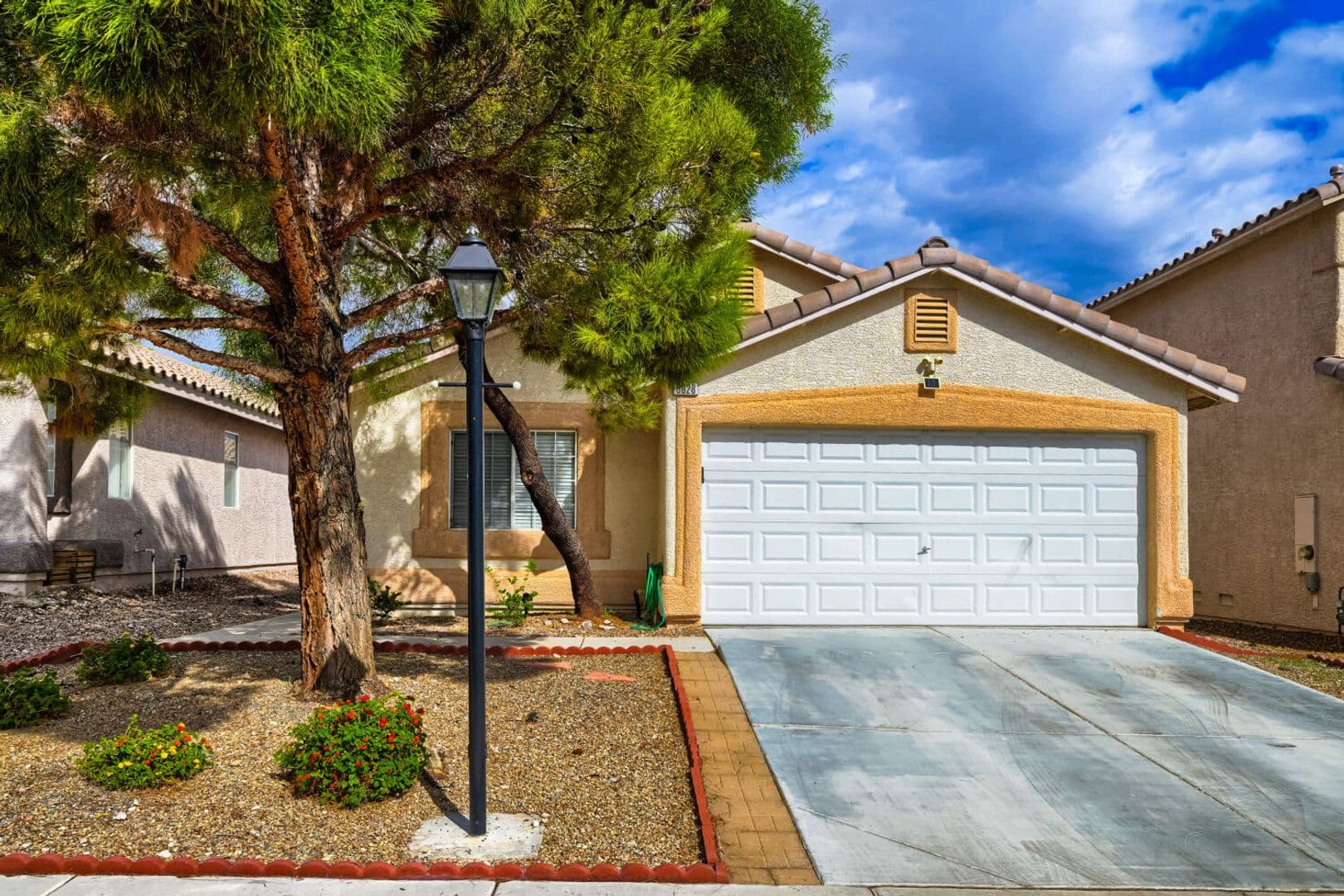 Las Vegas House: 8928 Crooked Shell Ave.
