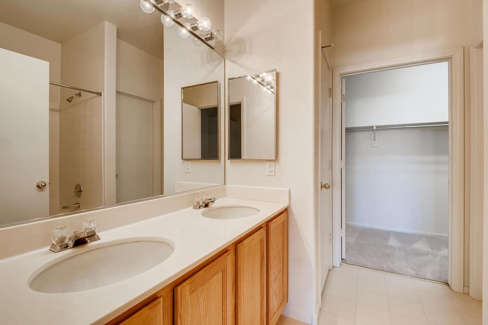 Las Vegas Condo: 2101 Gravel Hill St #205