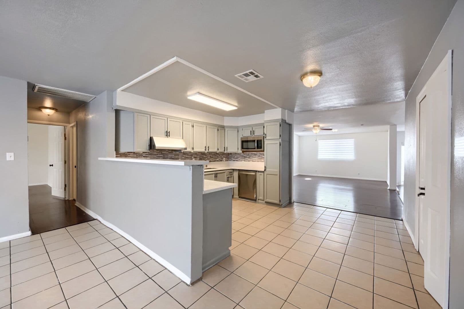 Las Vegas House: 6512 Evergreen Ave