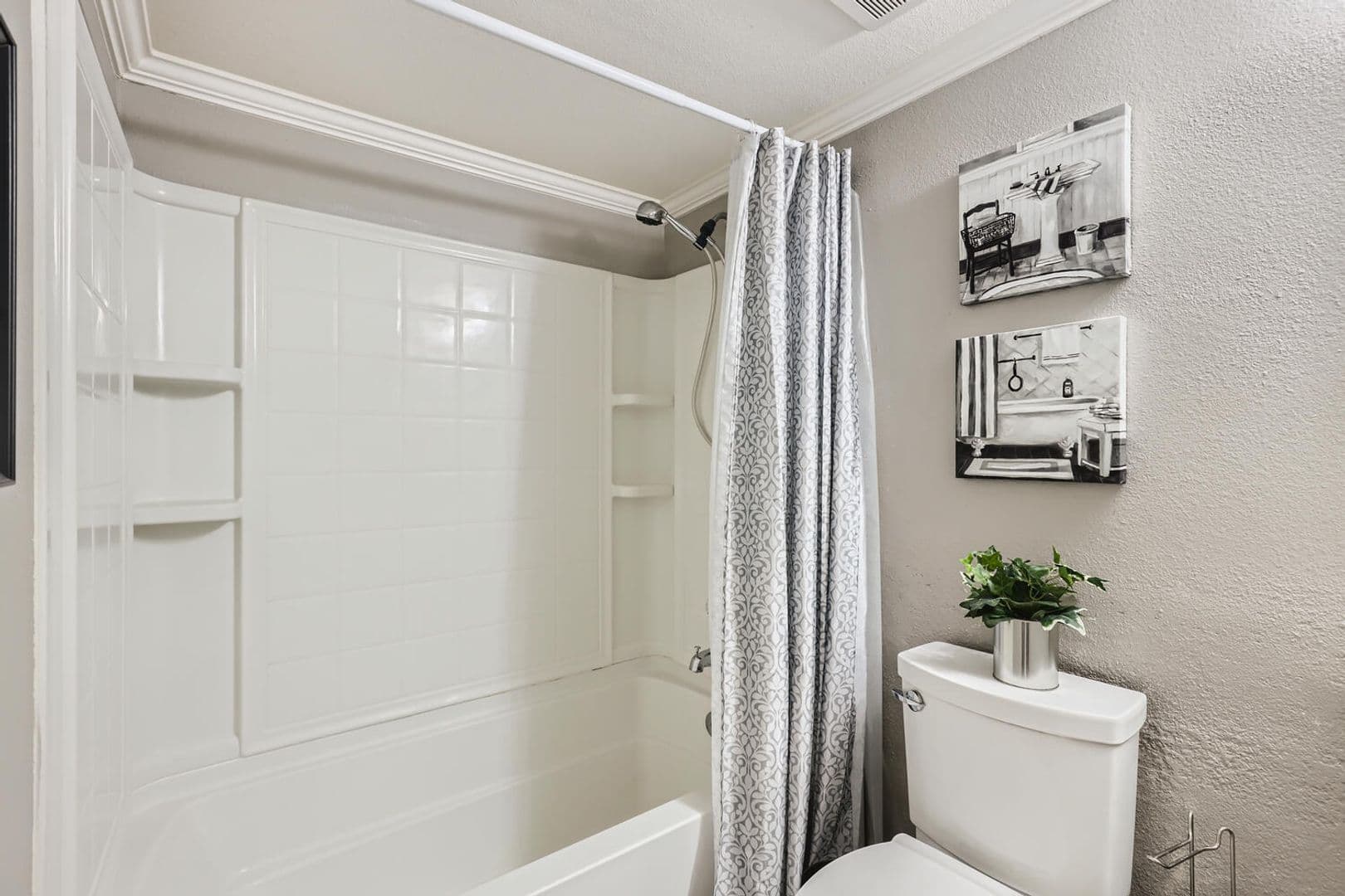 Las Vegas Condo: 5146 S Jones Blvd UNIT #207