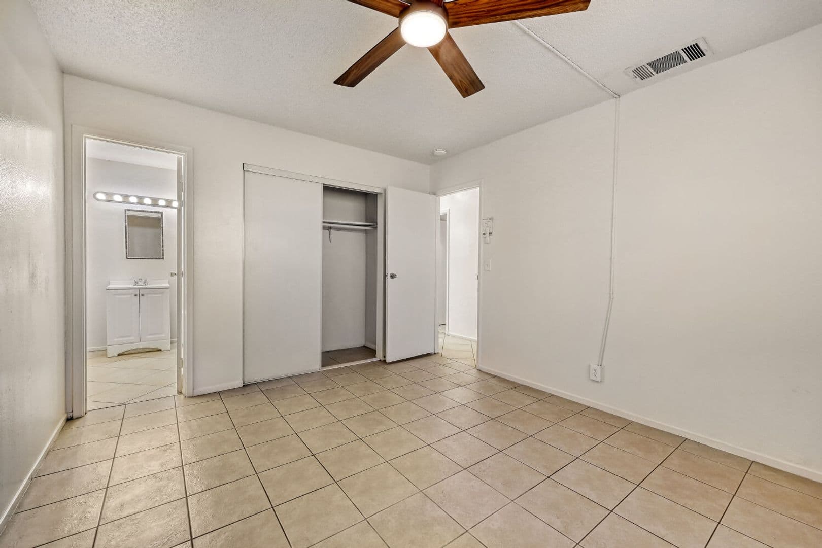 Las Vegas House: 1272 Lawry Ave