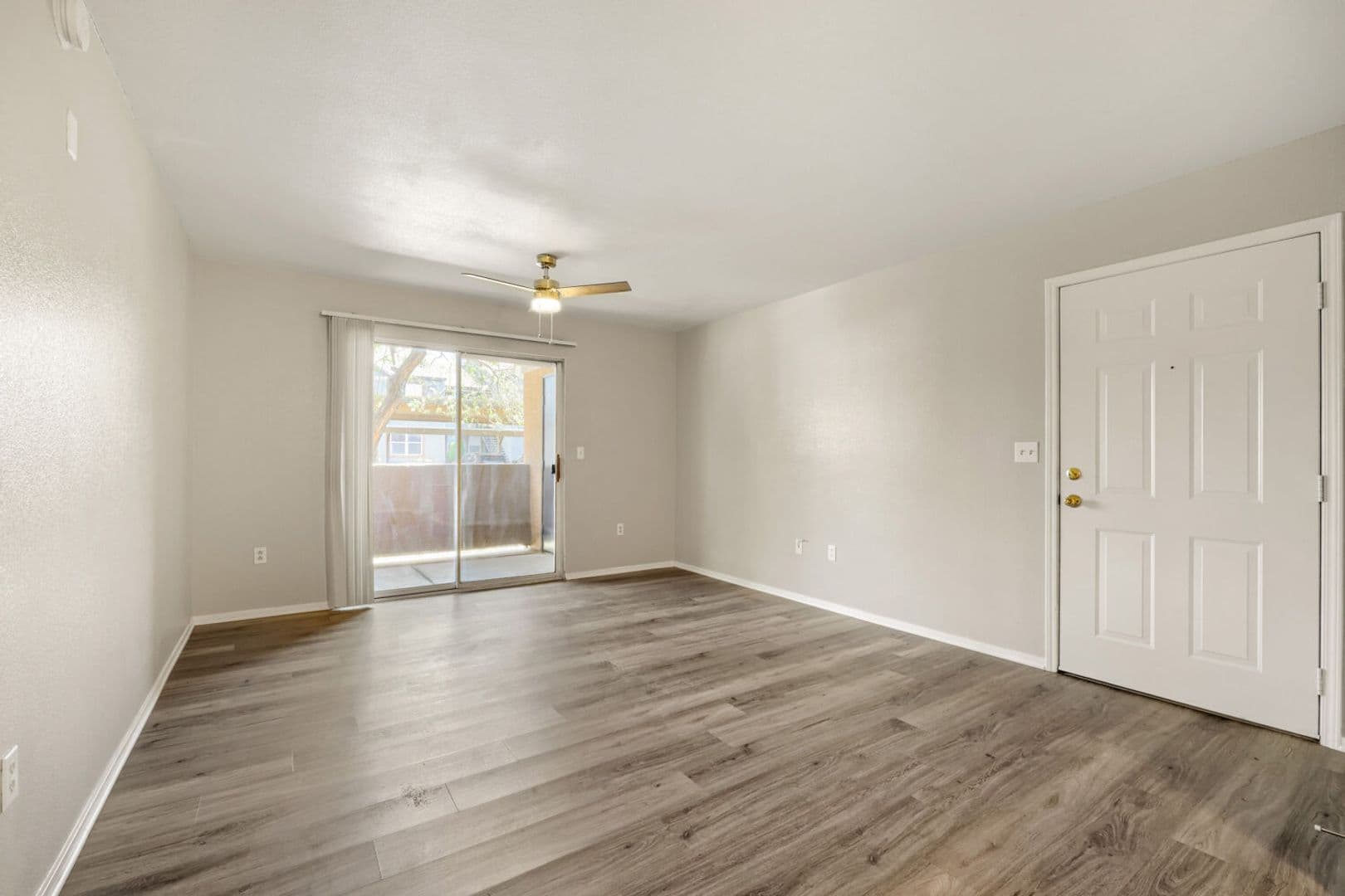 Las Vegas Condo: 555 E Silverado Ranch Blvd