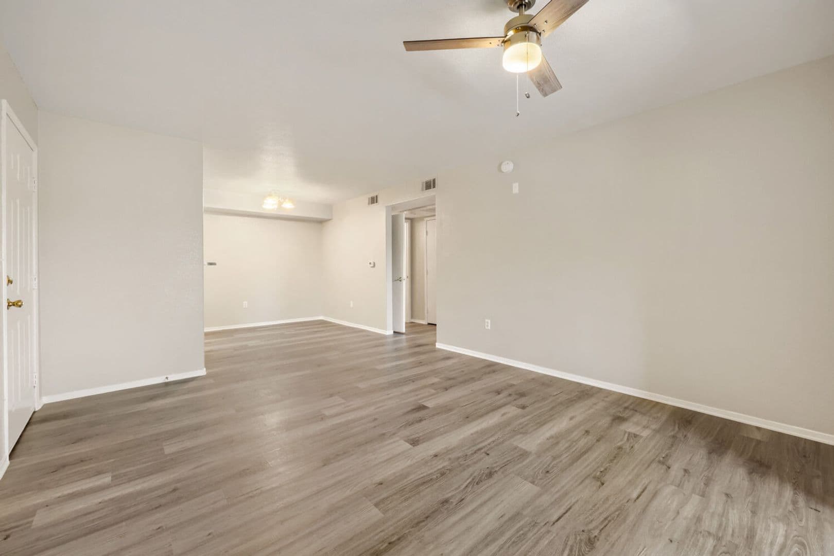 Las Vegas Condo: 555 E Silverado Ranch Blvd