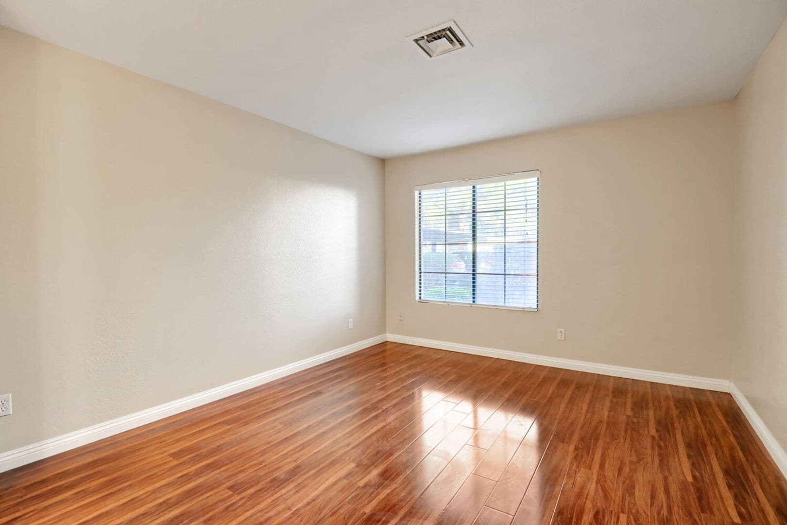 Las Vegas Condo: 4860 Nara Vista Way