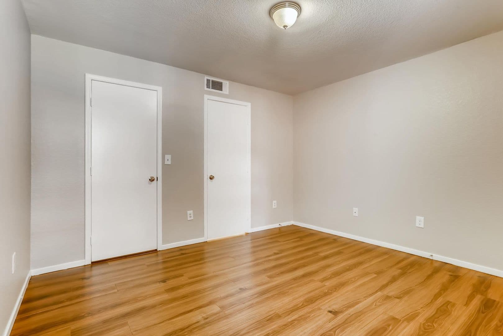 Las Vegas Condo: 555 Silverado Ranch Blvd  #2012