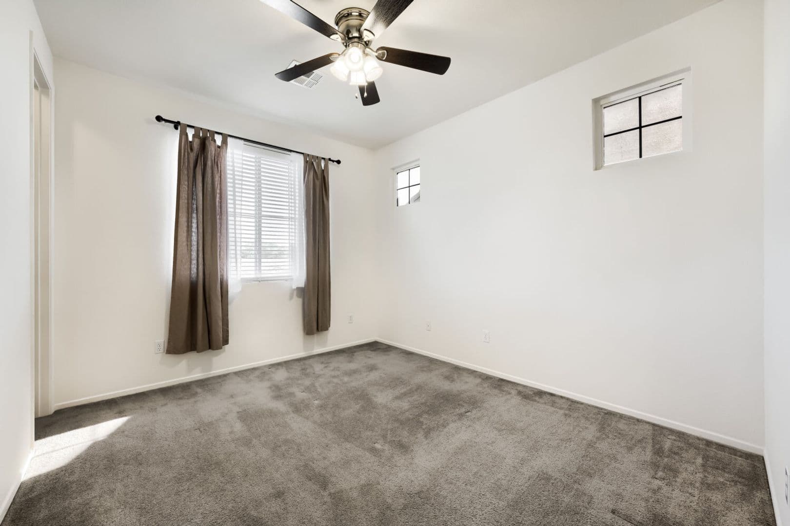North Las Vegas House: 3412 Osiana Avenue