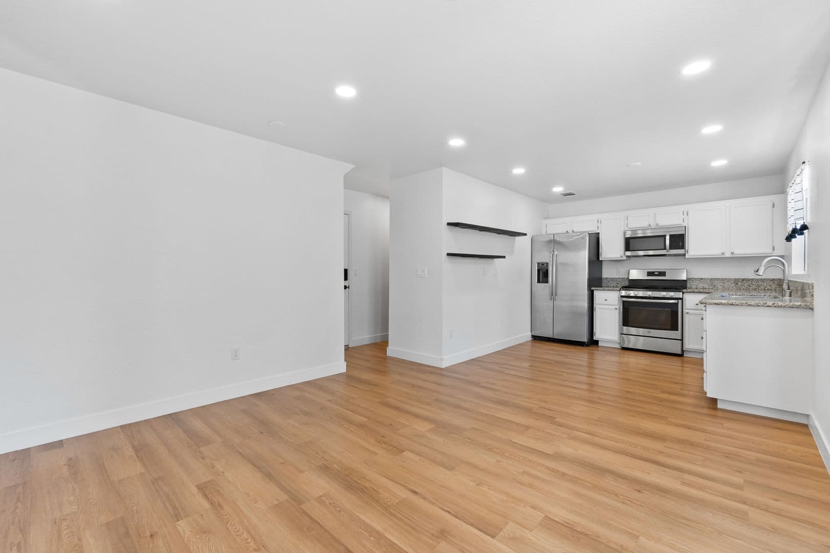 North Las Vegas House: 3523 Farina Drive