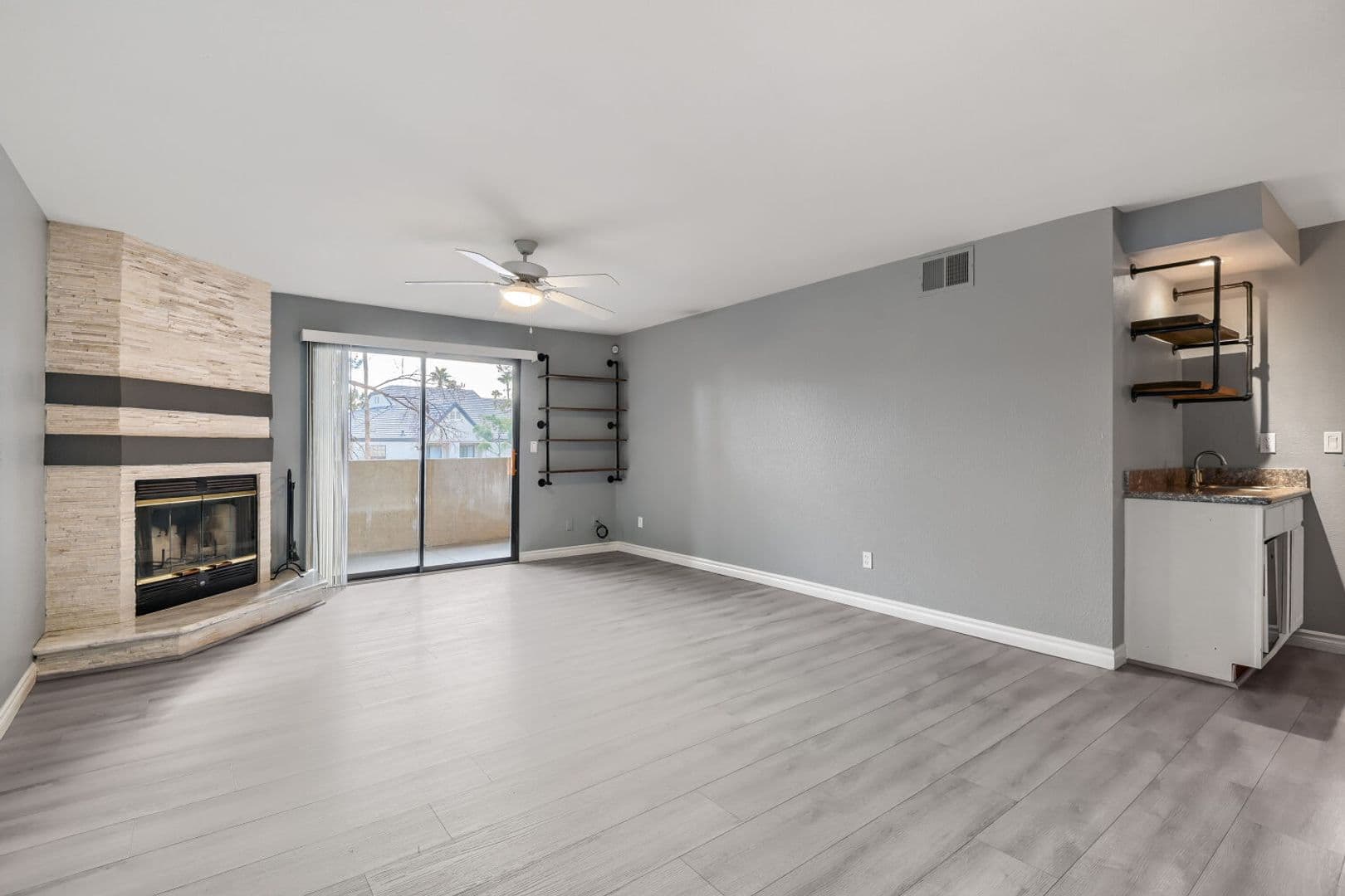Las Vegas Condo: 2451 N Rainbow Blvd