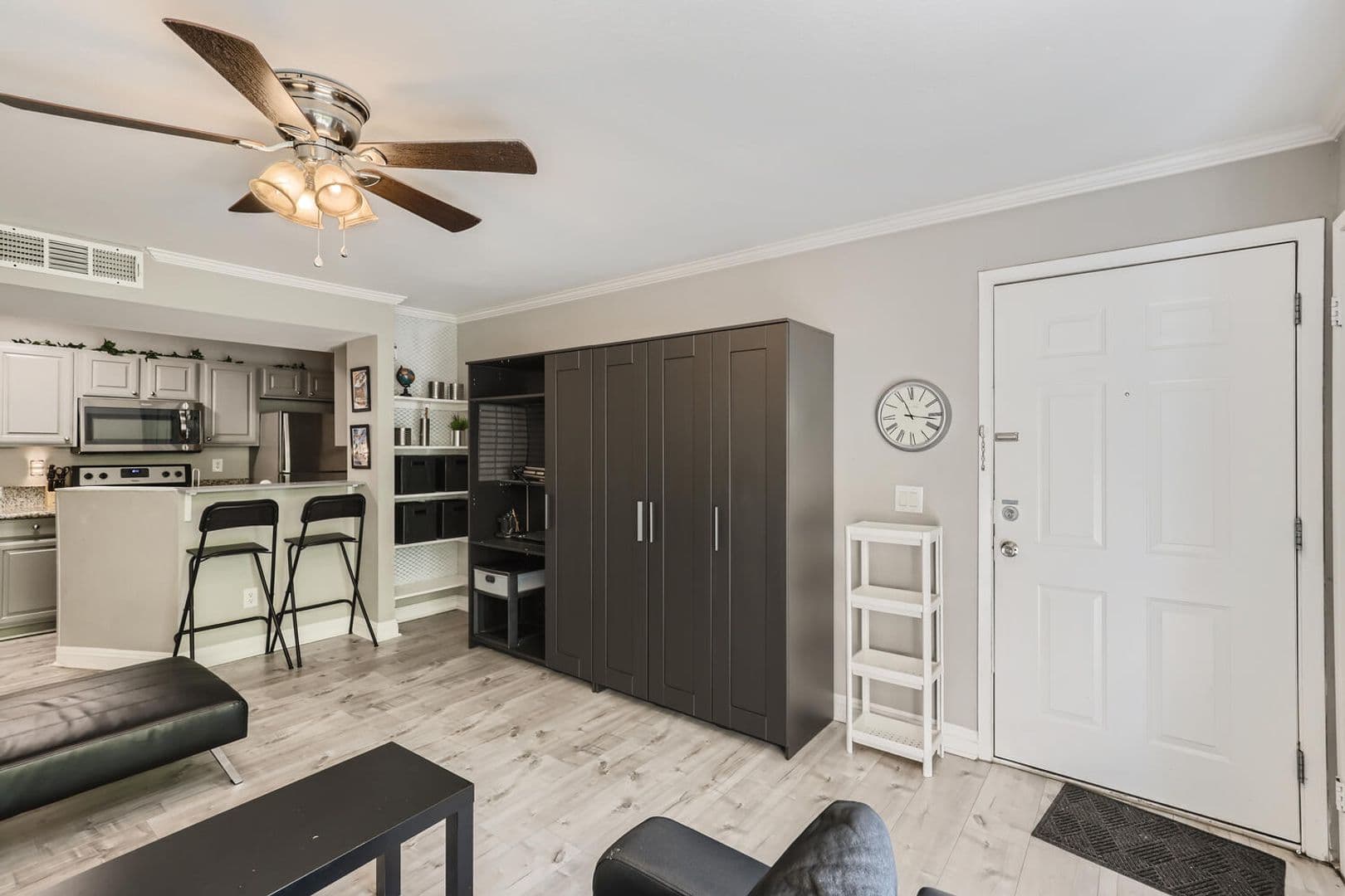 Las Vegas Condo: 5146 S Jones Blvd UNIT #207