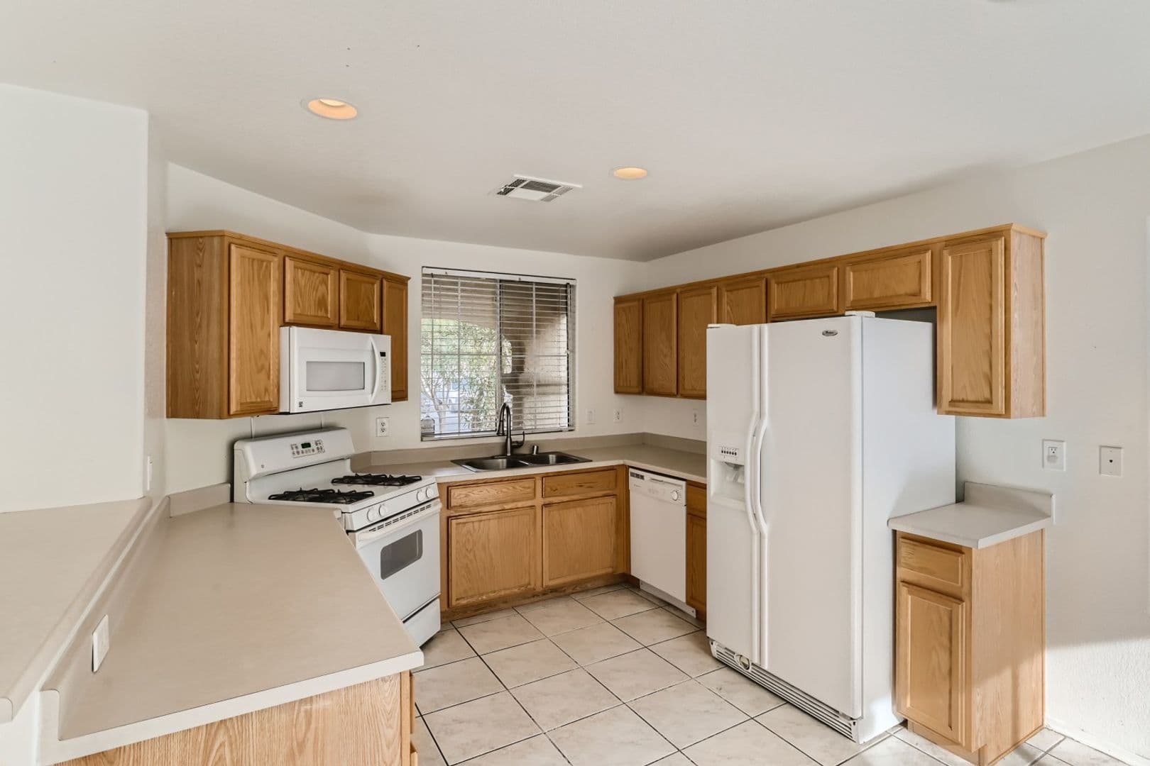 Henderson House: 2537 Begonia Valley Ave.