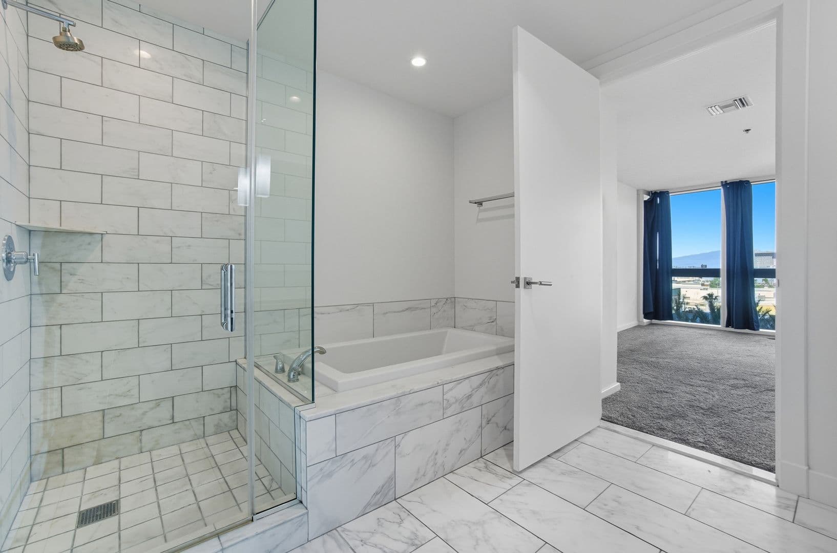 Las Vegas Condo: 4471 Dean Martin Dr #604