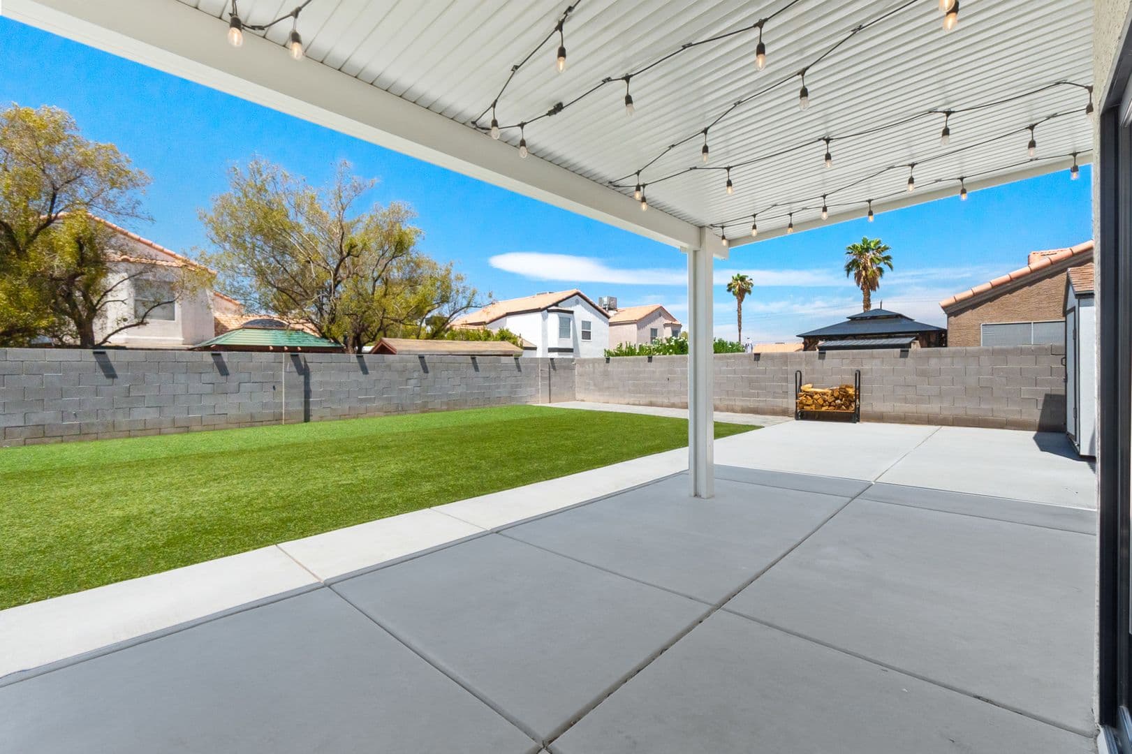 North Las Vegas House: 3523 Farina Drive