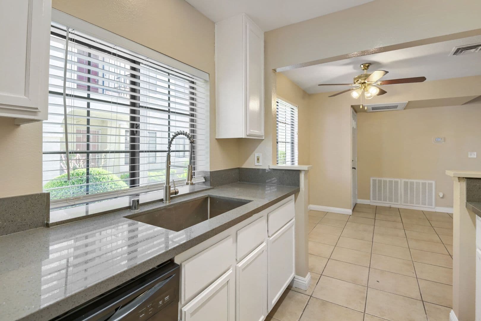 Las Vegas Condo: 4860 Nara Vista Way