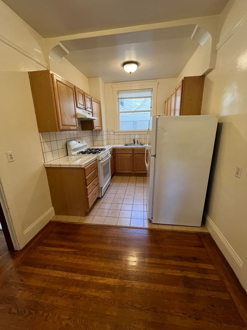 San Francisco Apartment: 45 Lincoln Way