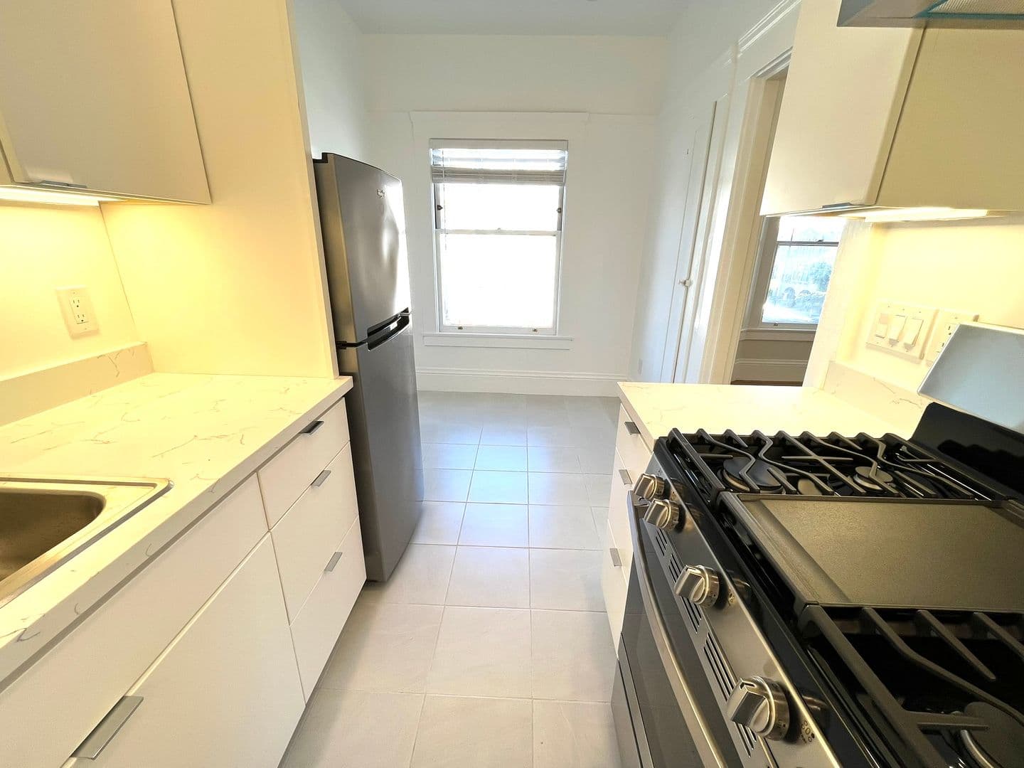 San Francisco Apartment: 2301 Bay Street