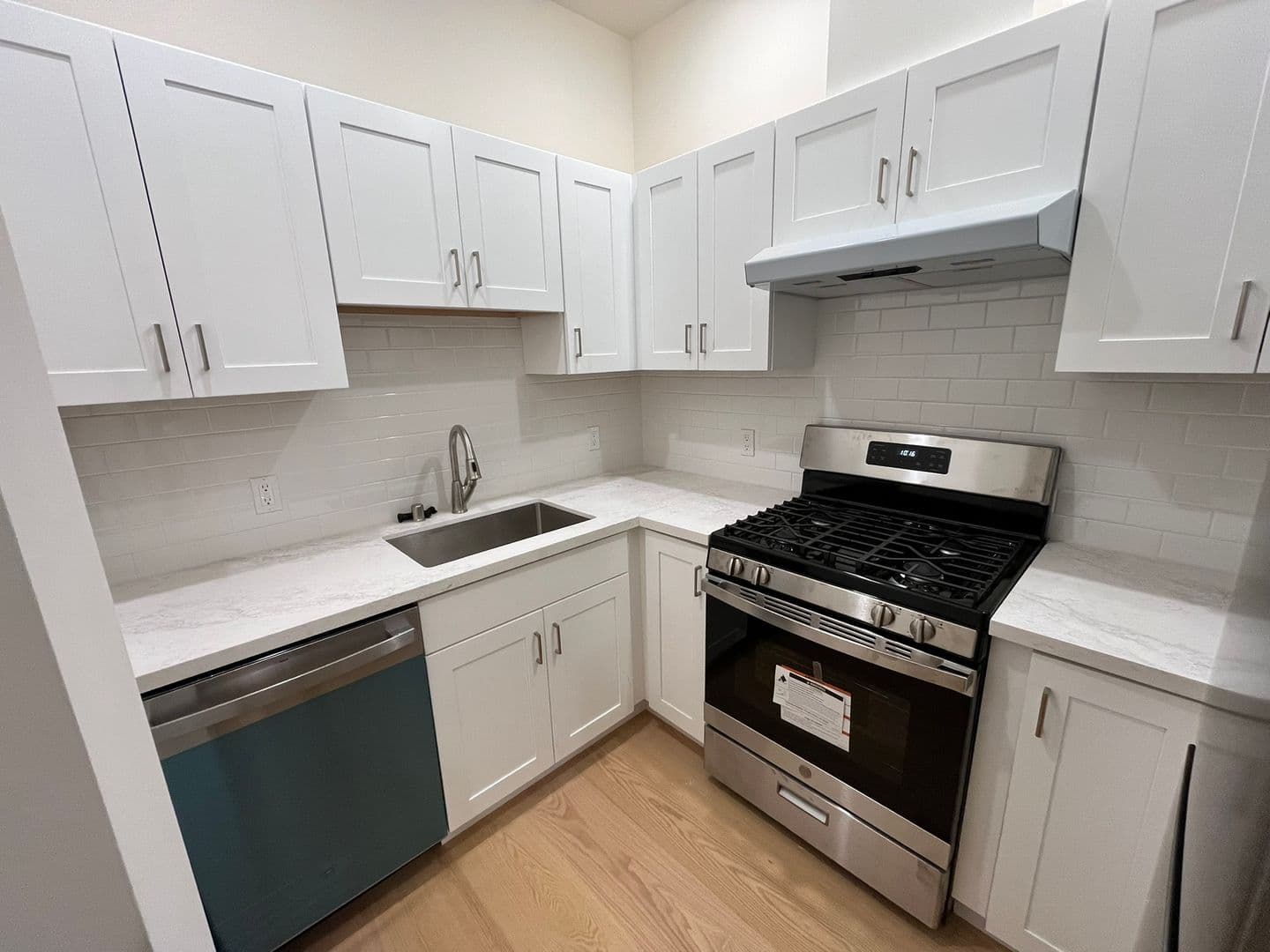 San Francisco Apartment: 1201 12th Avenue