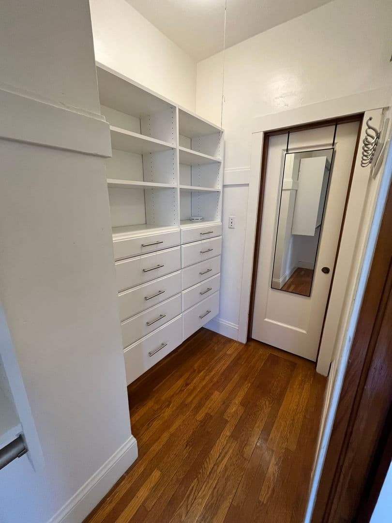 San Francisco Apartment: 45 Lincoln Way