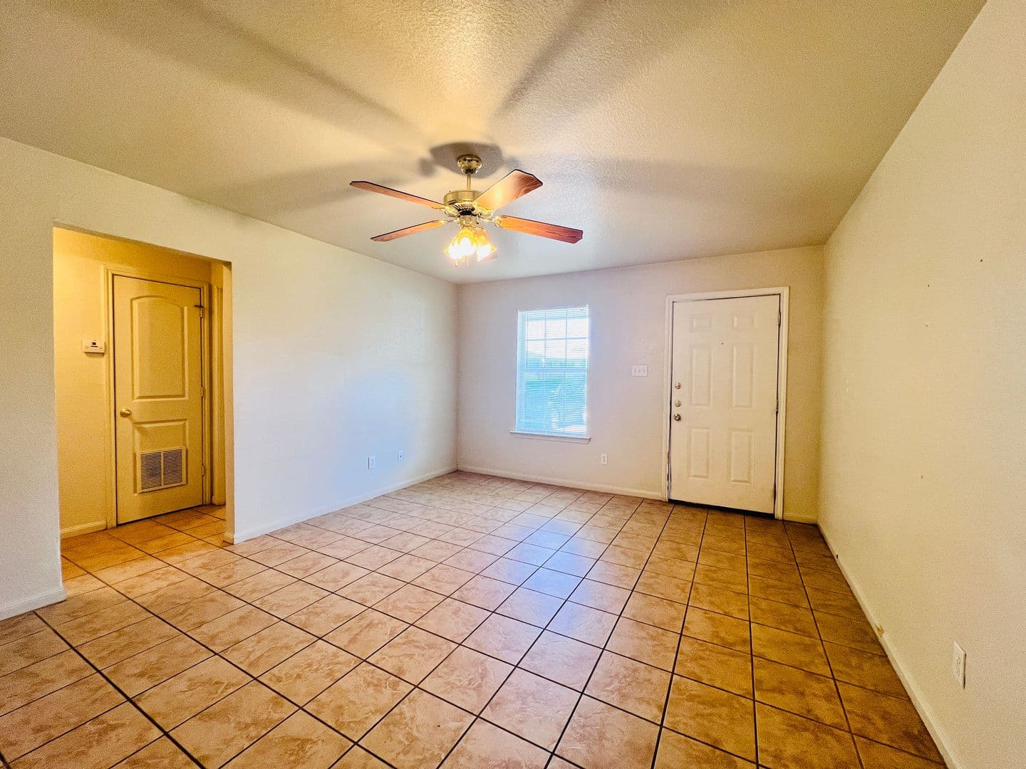 Harker Heights Apartment: 1405 Hopi Trl