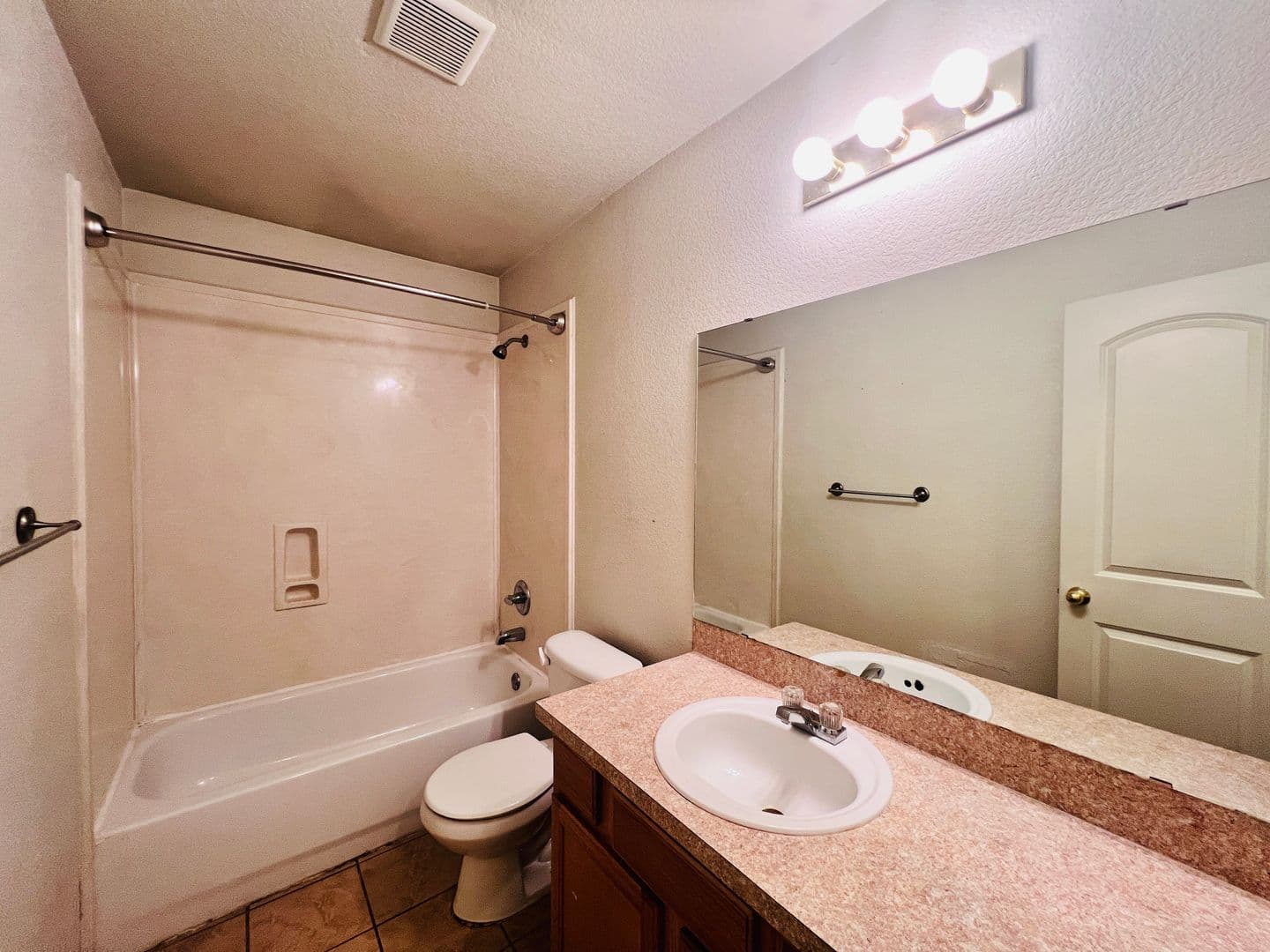 Harker Heights Apartment: 1405 Hopi Trl