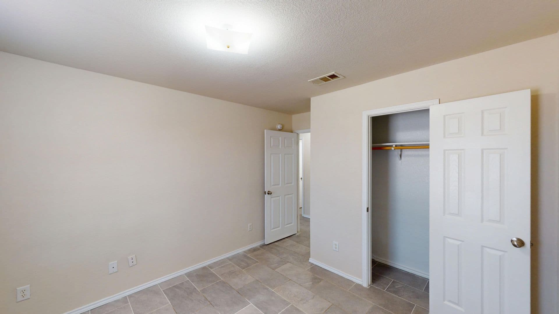 Killeen House: 2411 Hydrangea Ave