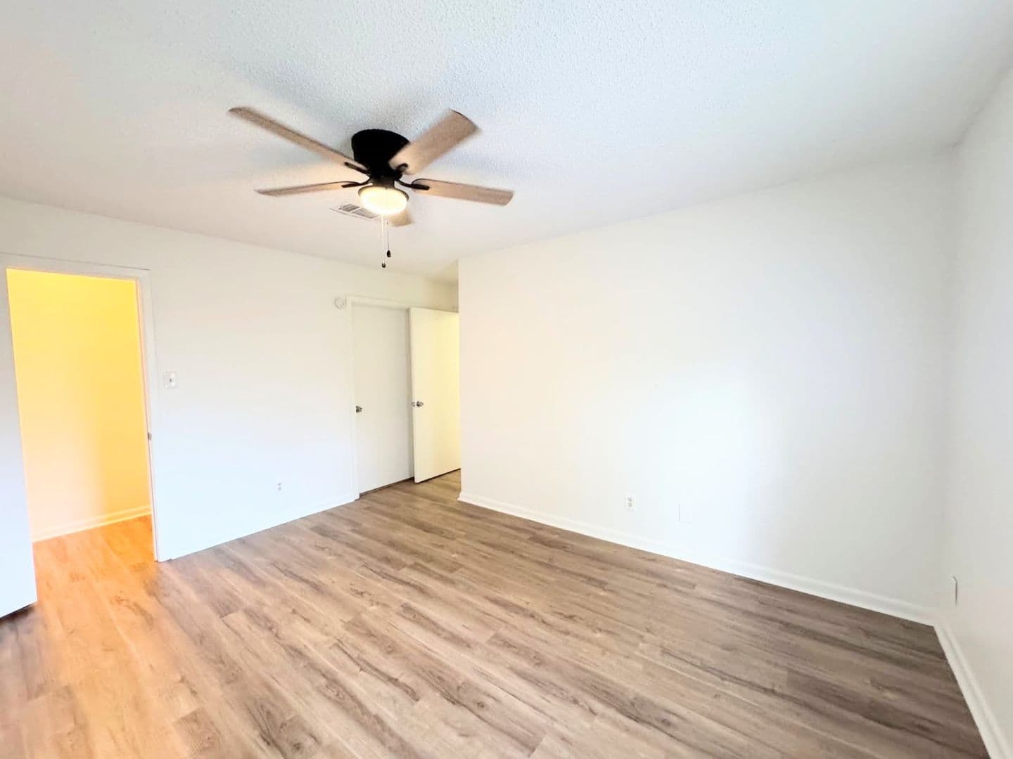 Texarkana Apartment: 6205 - 6207 Sandlin