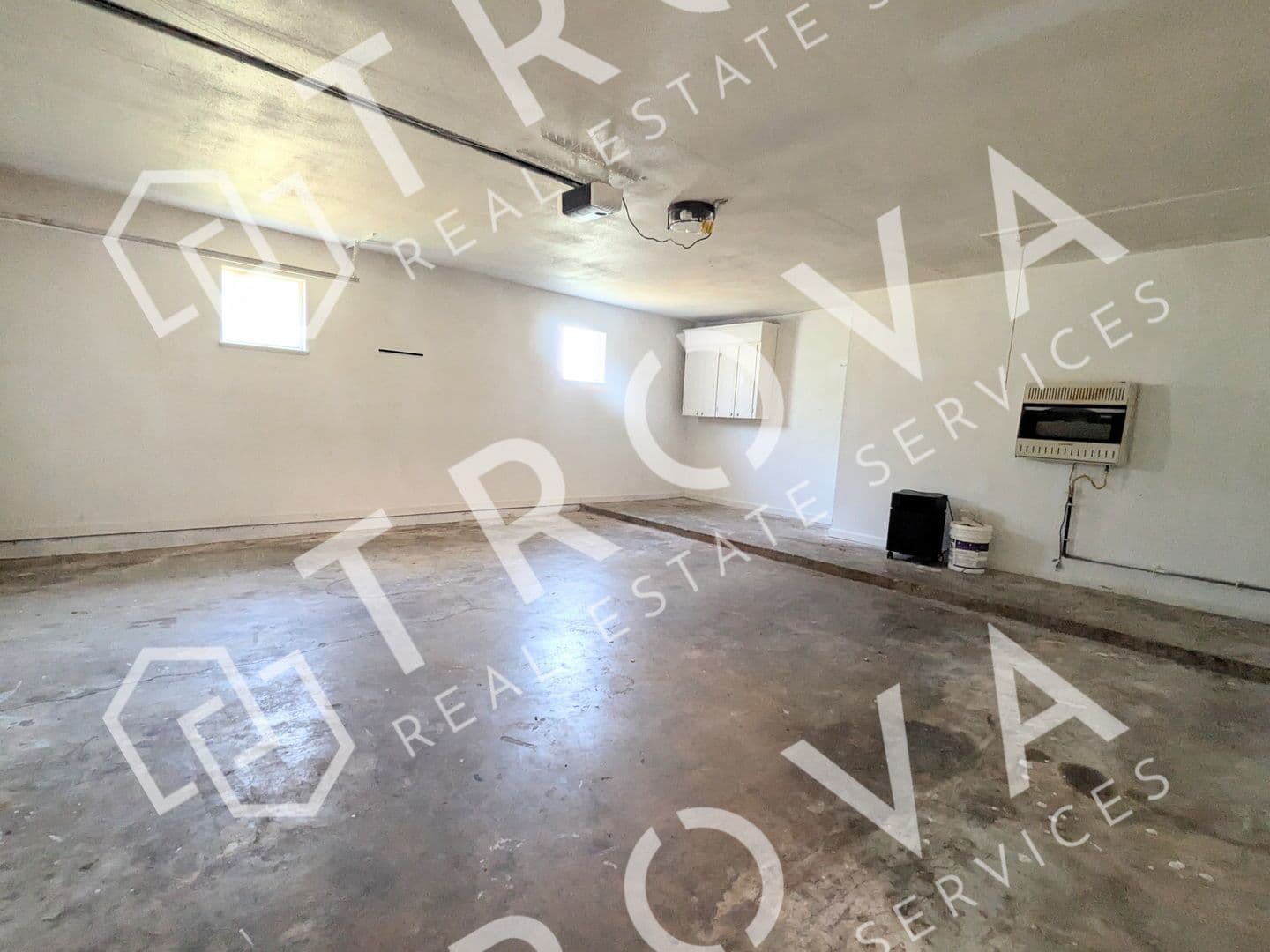 Texarkana House: 4203 Airline Dr