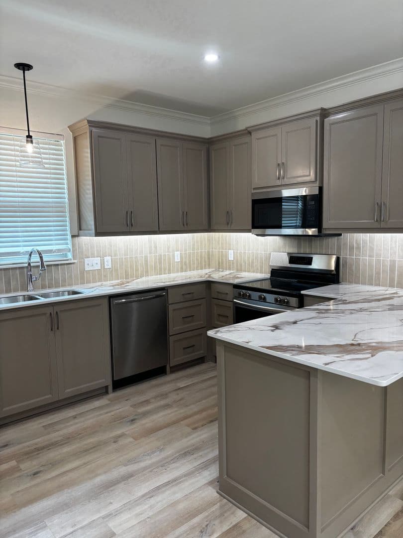 Texarkana House: 7 Fernwood Drive