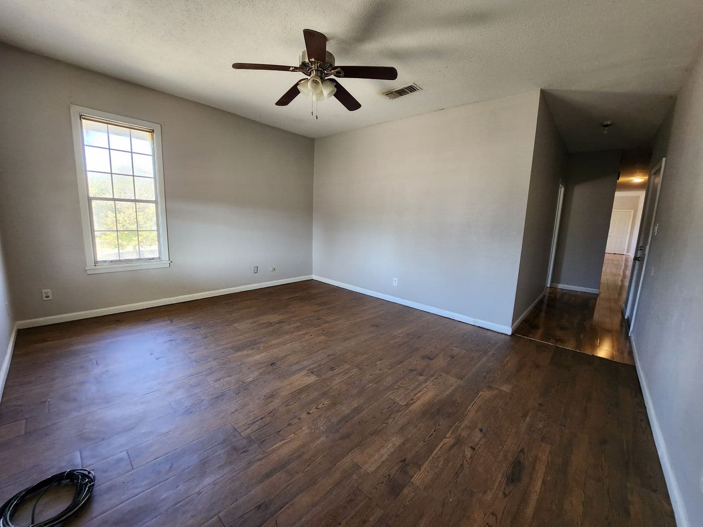 Texarkana Apartment: 814 Main Street