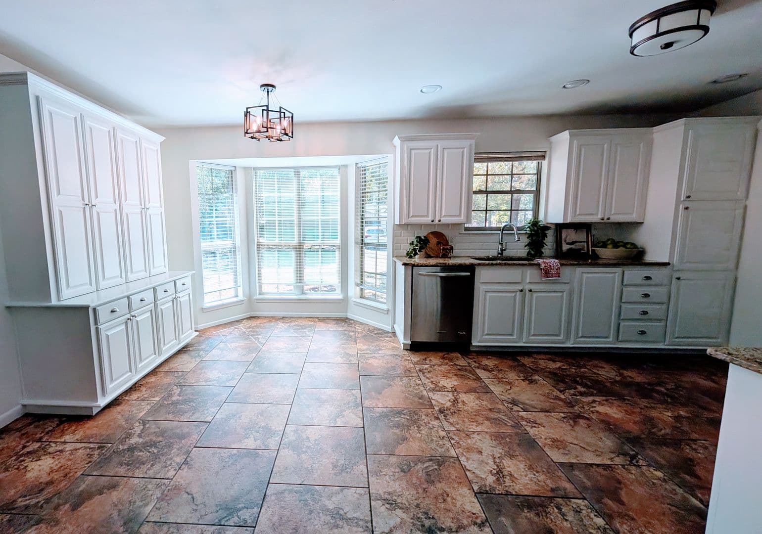 Texarkana House: 10 Clay Avenue