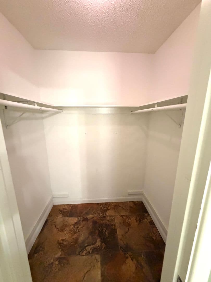 Texarkana House: 10 Clay Avenue