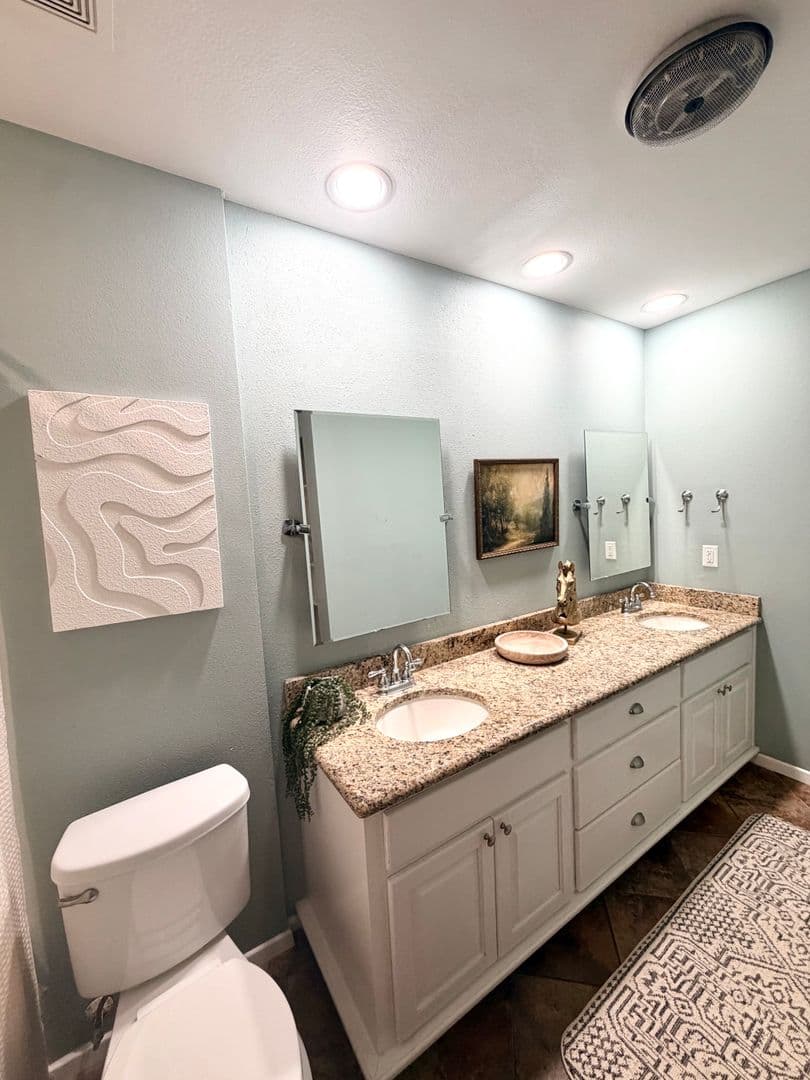 Texarkana House: 10 Clay Avenue
