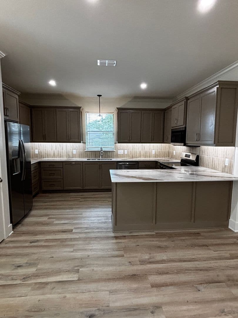 Texarkana House: 7 Fernwood Drive