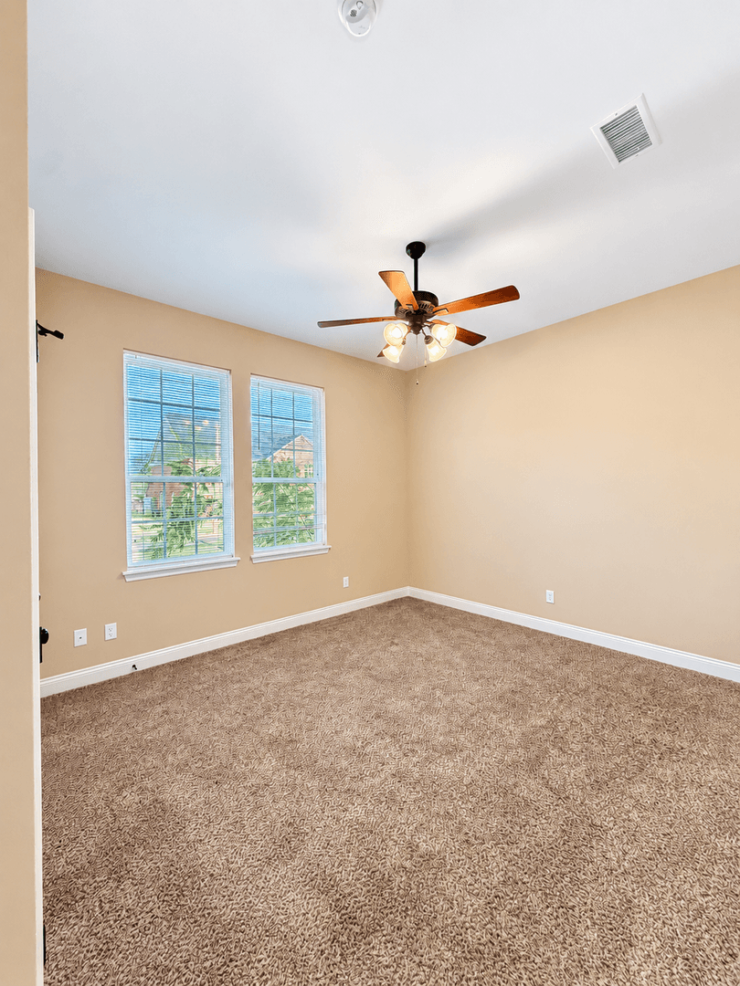 Texarkana House: 3 Fernwood Drive