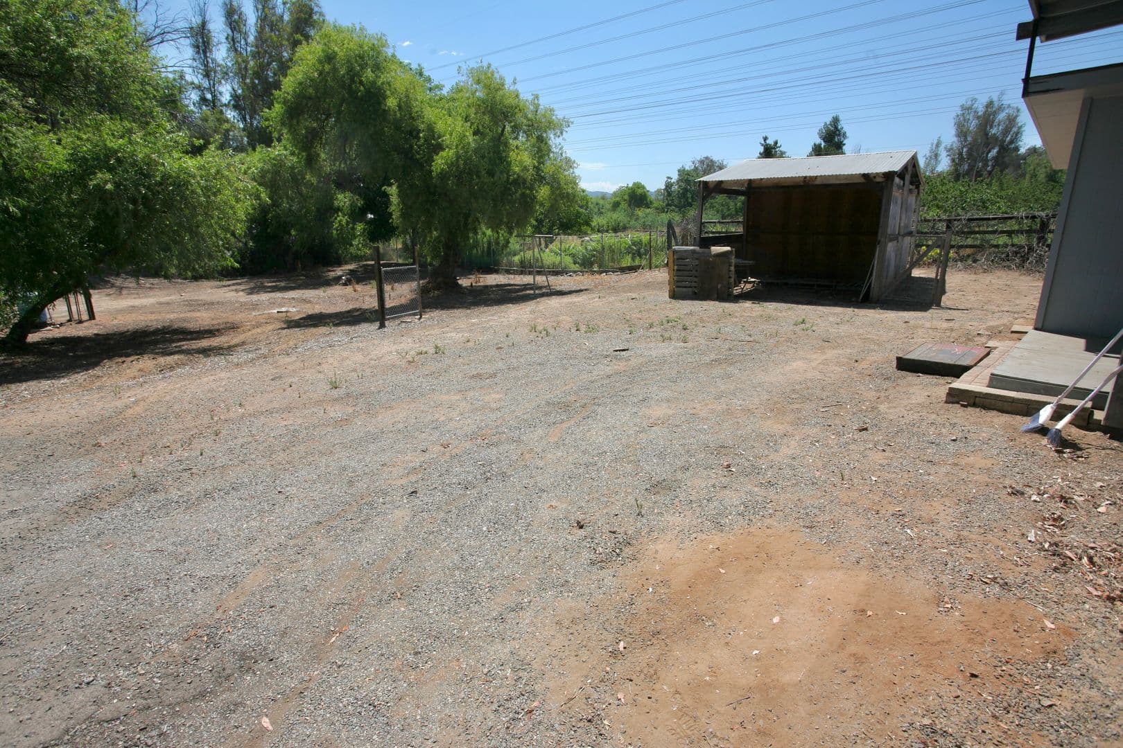 Lakeside House: 11129 Highway 67