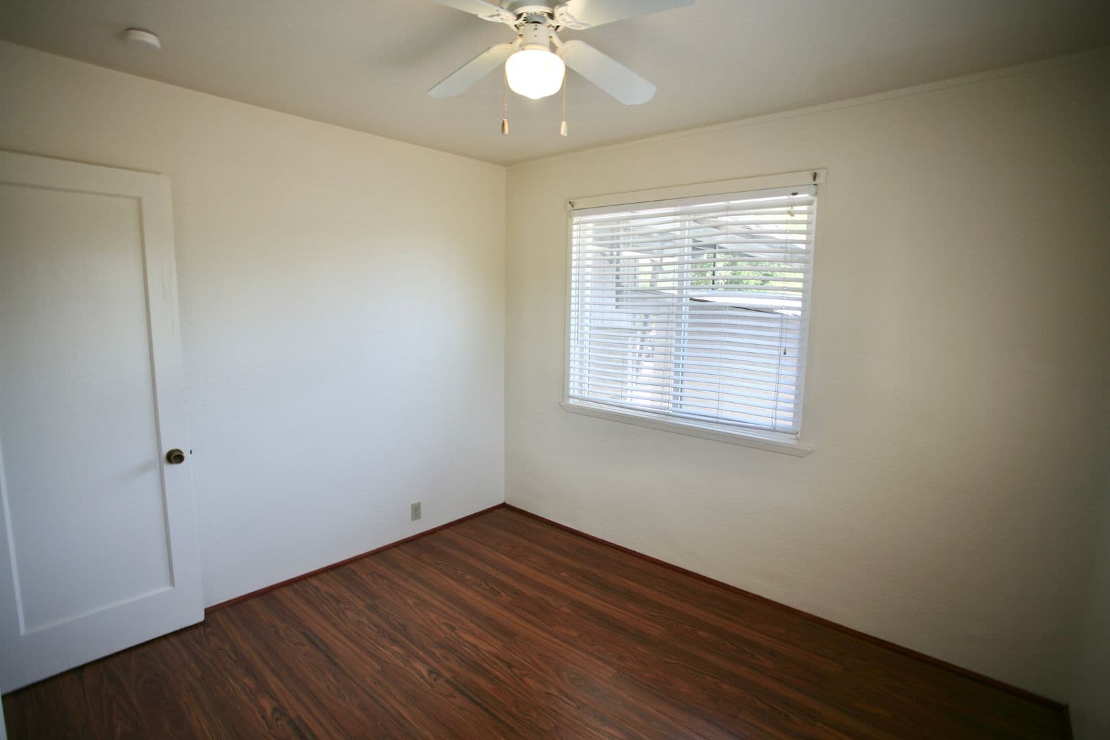 Lakeside House: 11129 Highway 67