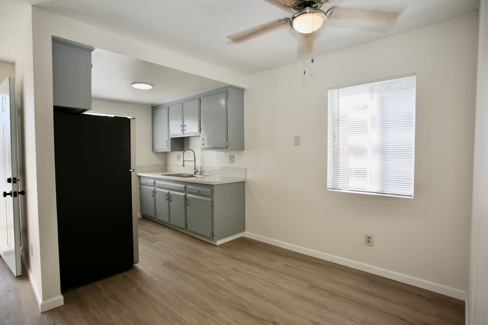 El Cajon Apartment: 1090 Sumner Ave. - Sumner 1090