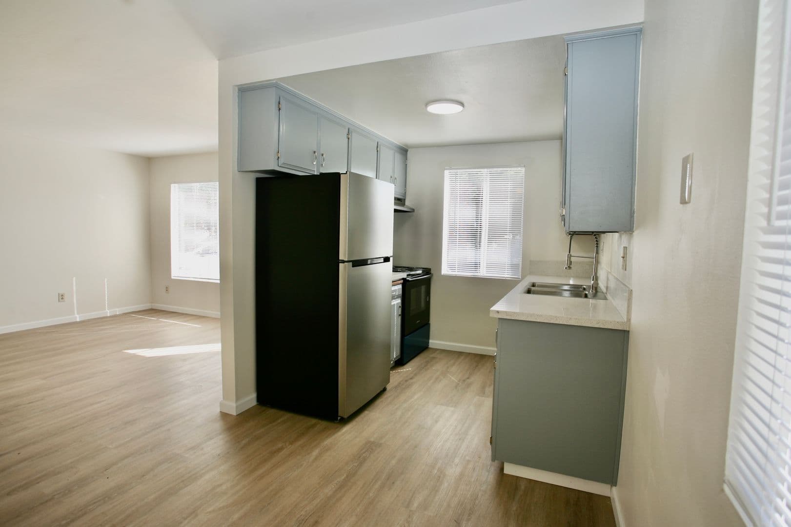 El Cajon Apartment: 1090 Sumner Ave. - Sumner 1090