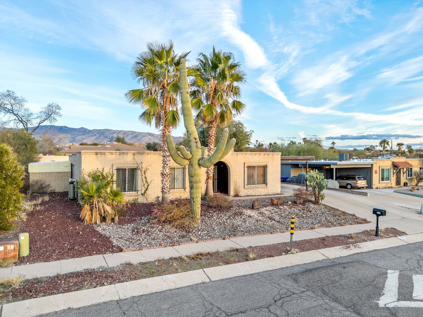 Tucson House: 2191 S Sunburst Drive