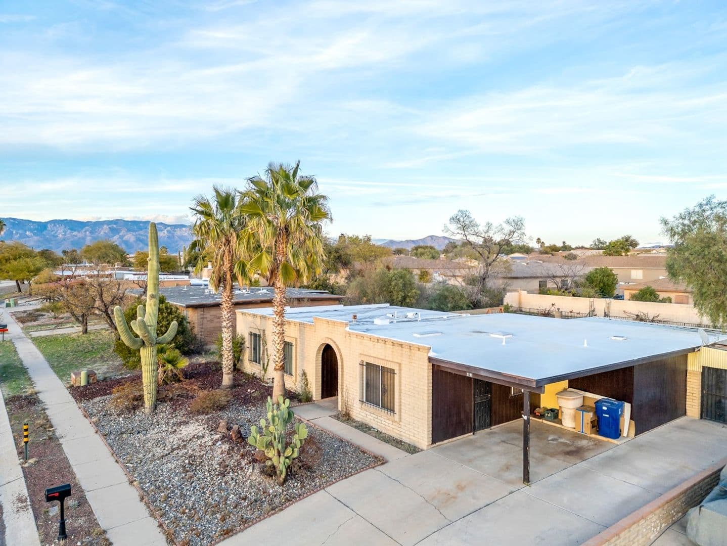 Tucson House: 2191 S Sunburst Drive