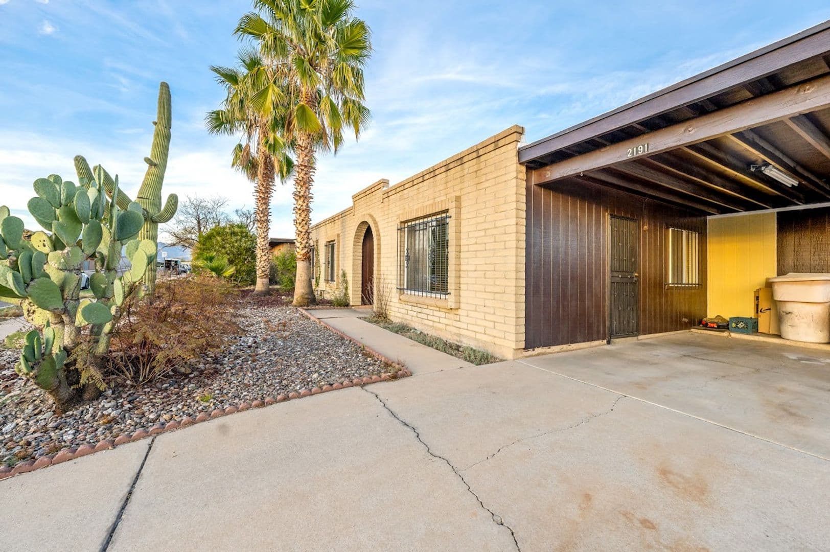 Tucson House: 2191 S Sunburst Drive