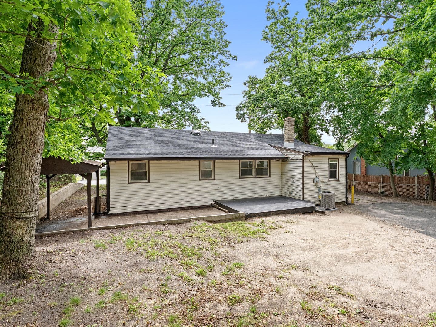 Lawnside House: 109 White Horse Pike N