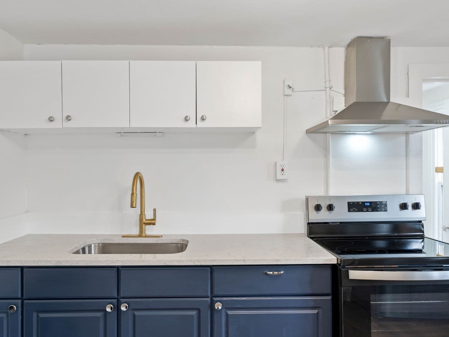 Millville House: 213 N 6th St