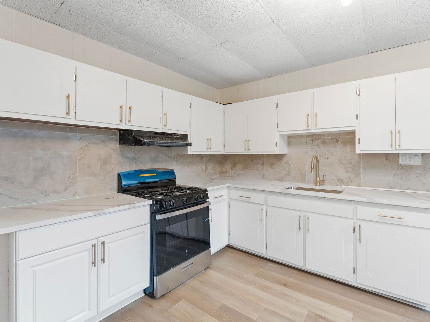 Hammonton Apartment: 45 Hall St
