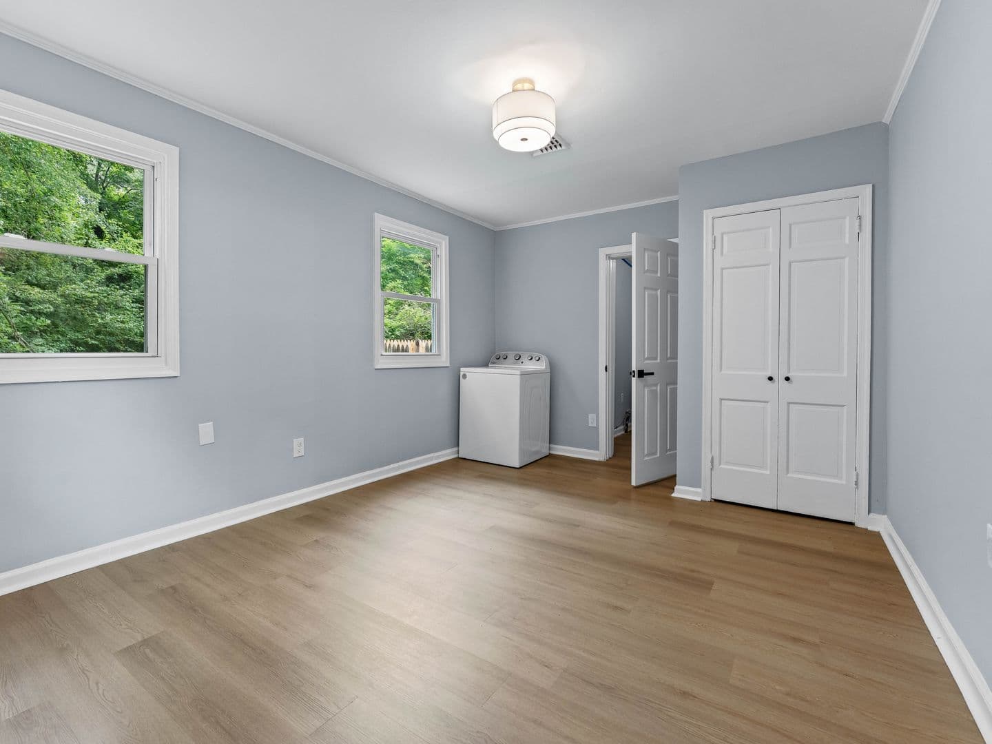 Browns Mills House: 1400 Vine St