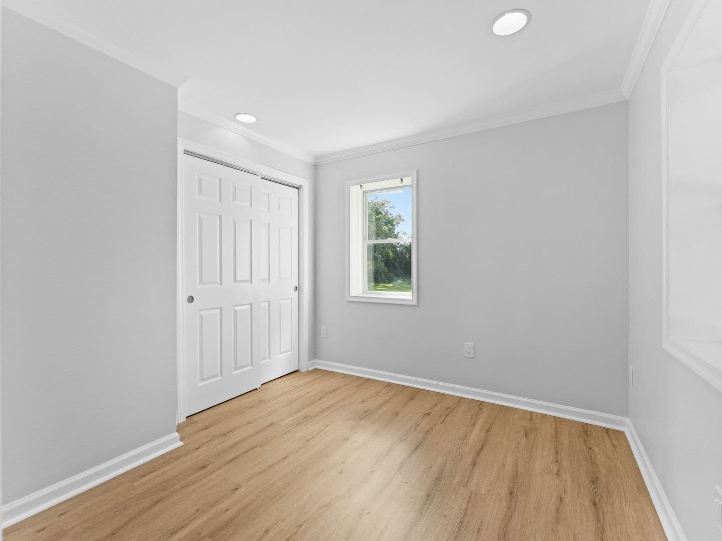 Millville House: 817 E Vine St